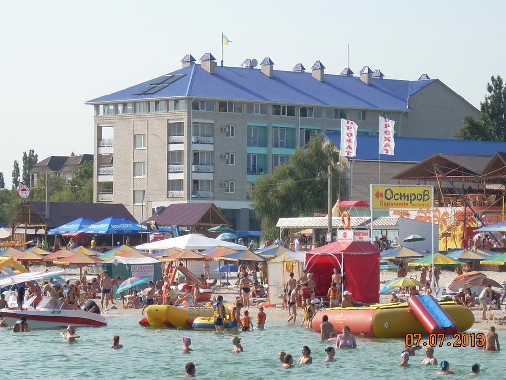 Dolce Vita Resort Hotel Zaliznij Port Eksteriør bilde