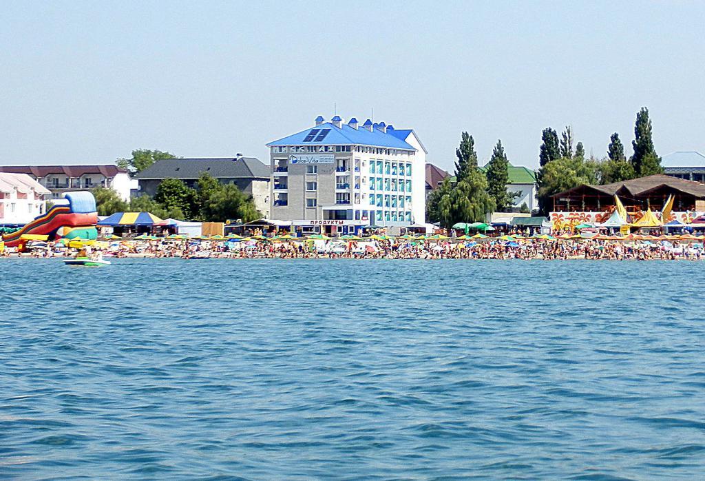 Dolce Vita Resort Hotel Zaliznij Port Eksteriør bilde