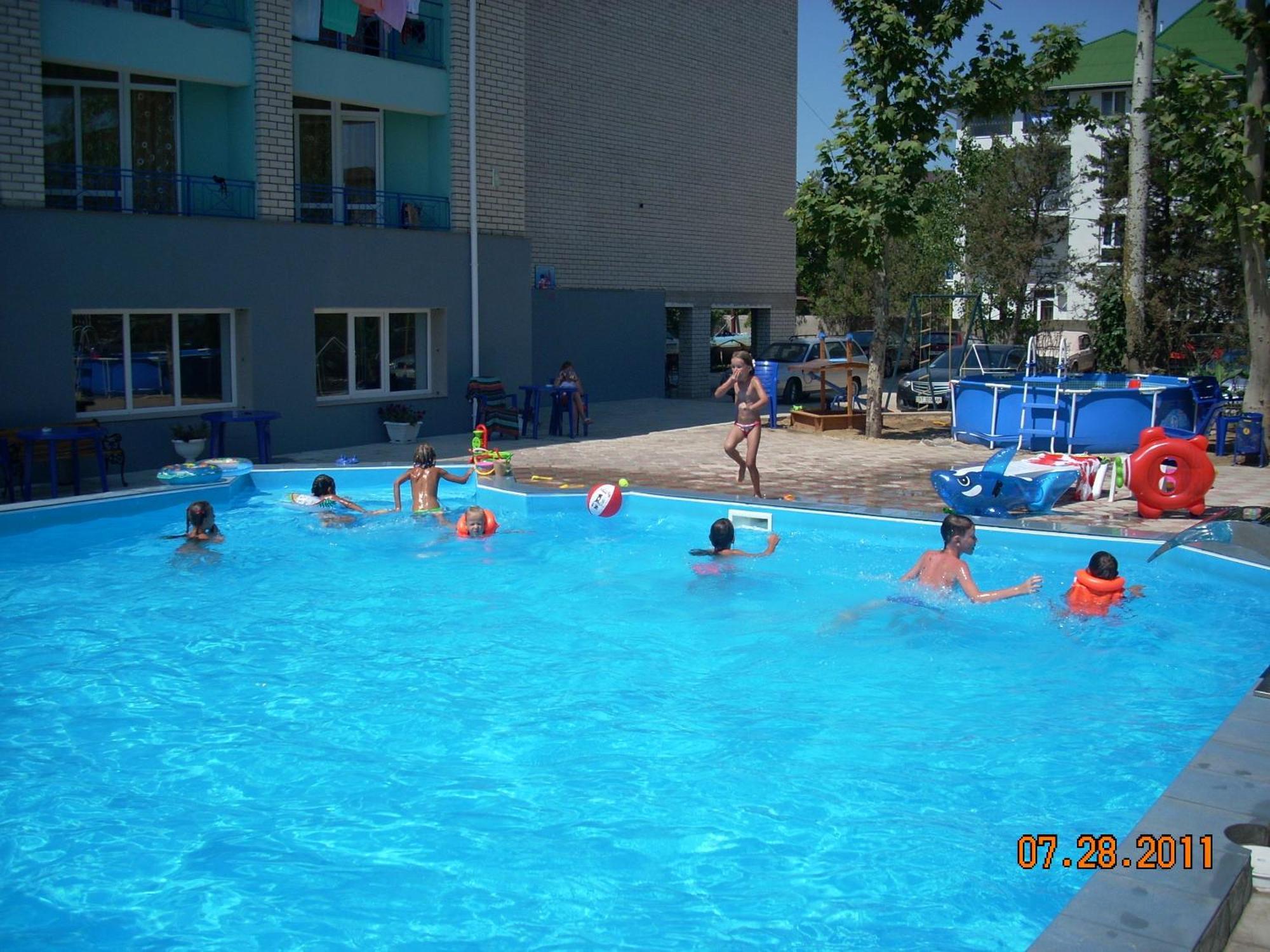 Dolce Vita Resort Hotel Zaliznij Port Eksteriør bilde