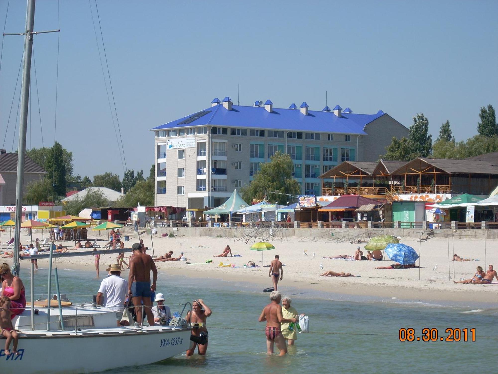 Dolce Vita Resort Hotel Zaliznij Port Eksteriør bilde