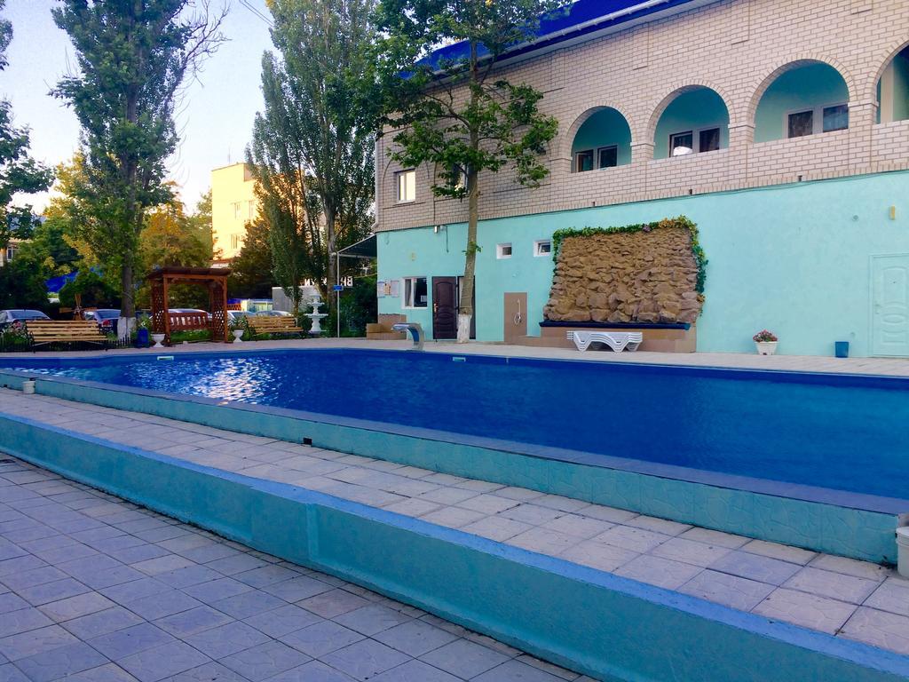 Dolce Vita Resort Hotel Zaliznij Port Eksteriør bilde