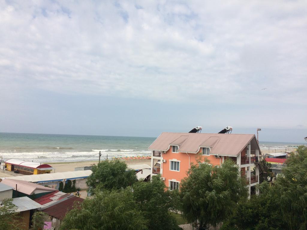 Dolce Vita Resort Hotel Zaliznij Port Eksteriør bilde