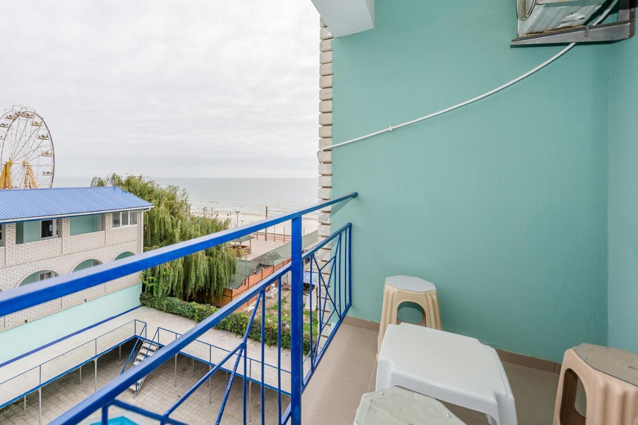 Dolce Vita Resort Hotel Zaliznij Port Eksteriør bilde